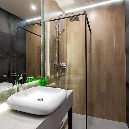 Lägenhet Royal On Gazova 10 Lviv