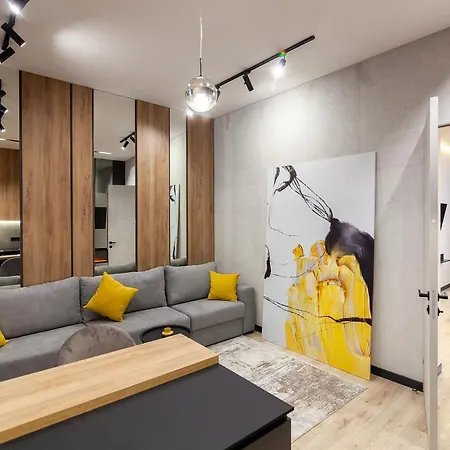 Lägenhet Royal On Gazova 10 Lviv