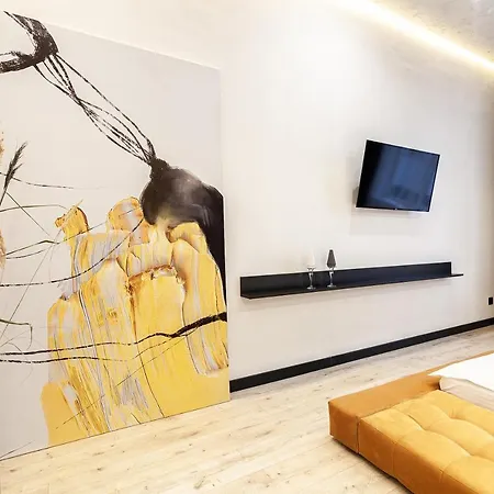 Royal On Gazova 10 Apartament