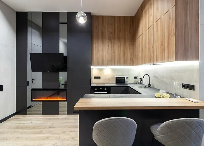 Royal On Gazova 10 Apartament *